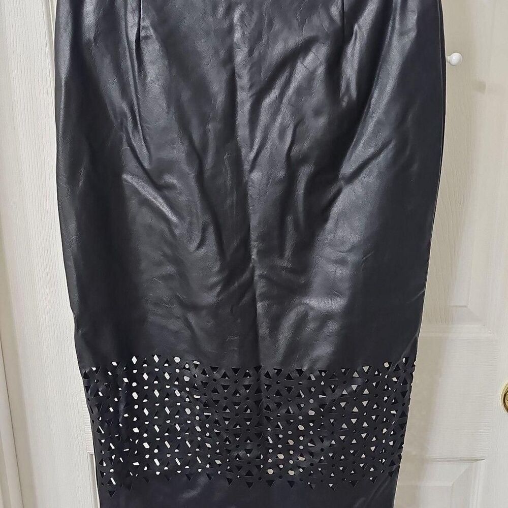 Sans Souci Black Laser Cut Faux Leather Pencil Midi Skirt, Size M